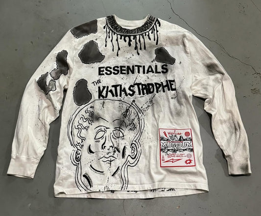 ESSENTIALS X KATASTROPHE