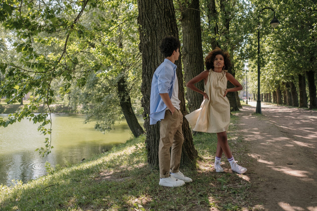 What to Wear on a First Date to Impress and Score a Second