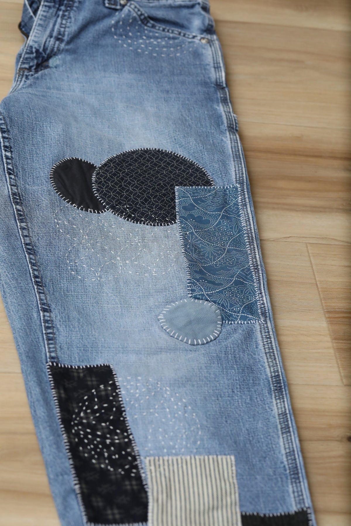 Back At You Sashiko Patchwork Levi's Jeans by Rehab Threads, photo 6