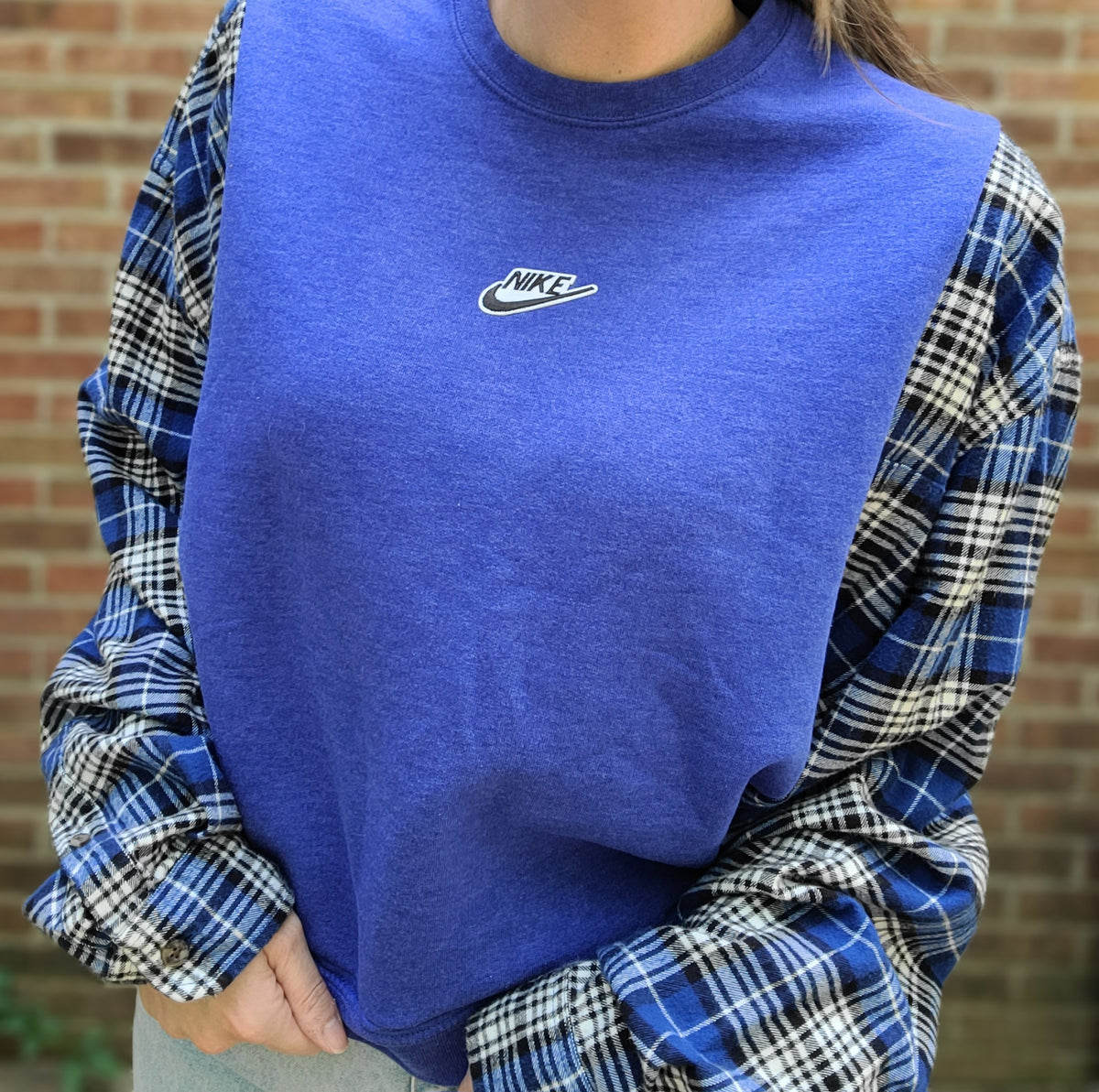 Crewneck x flannel shirt with Nike patch