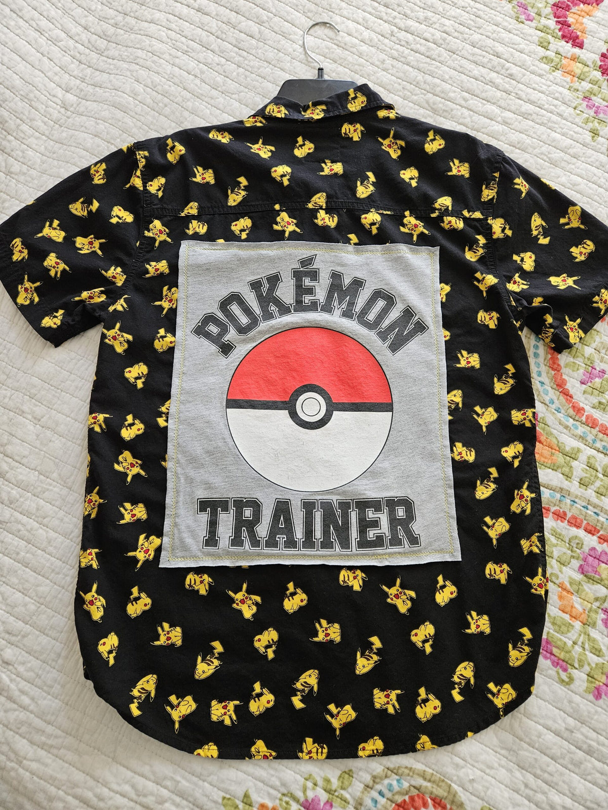 Men's Pikachu Pokémon Trainer casual button up shirt Large