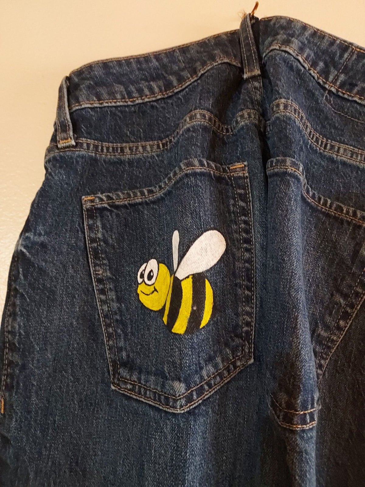 Gap Boyfriend Jeans W27 (Size 4) - Hand-Painted Bees