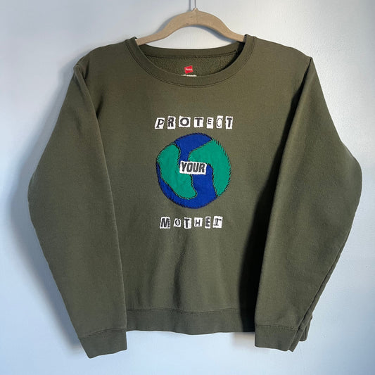 PROTECT YOUR MOTHER Crew | XS