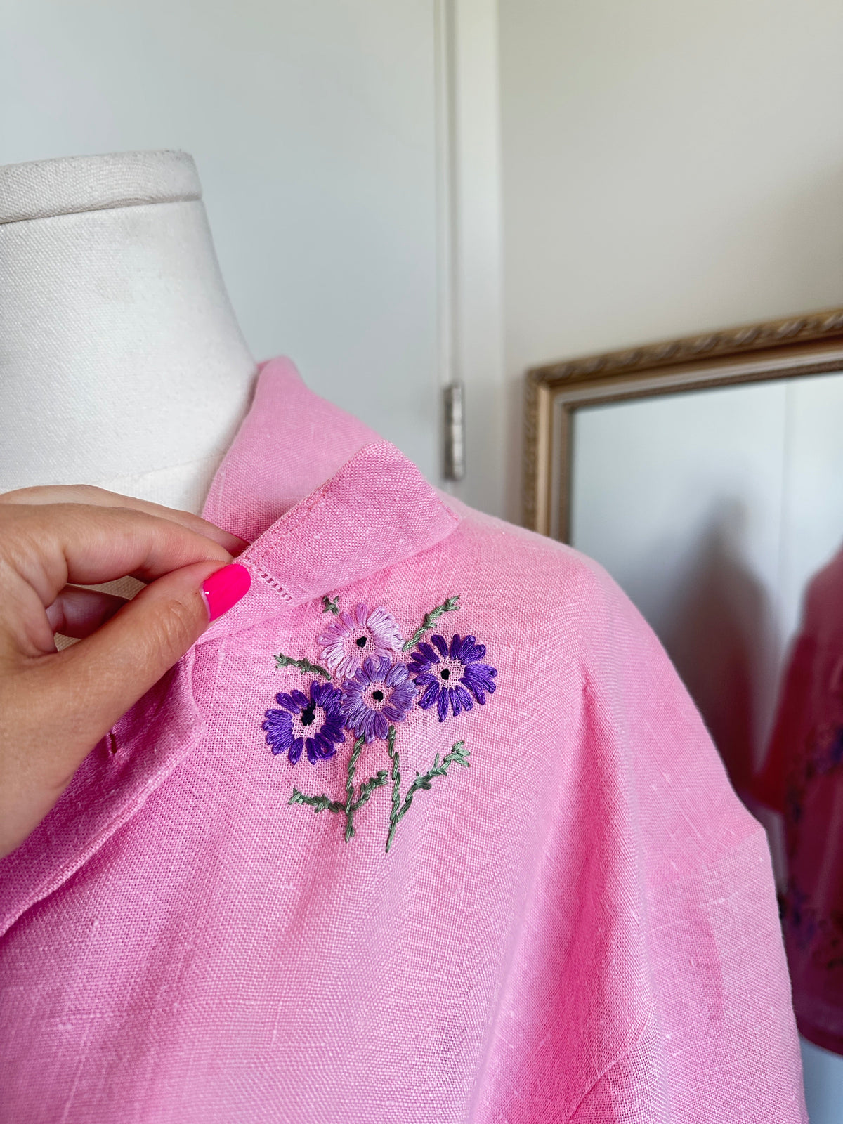Pink Irish Linen Embroidered Cropped Top by Finding Doll, photo 7
