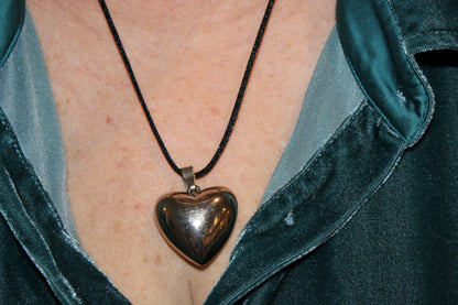 Capture Her Heart Large Silver Pendant Necklace