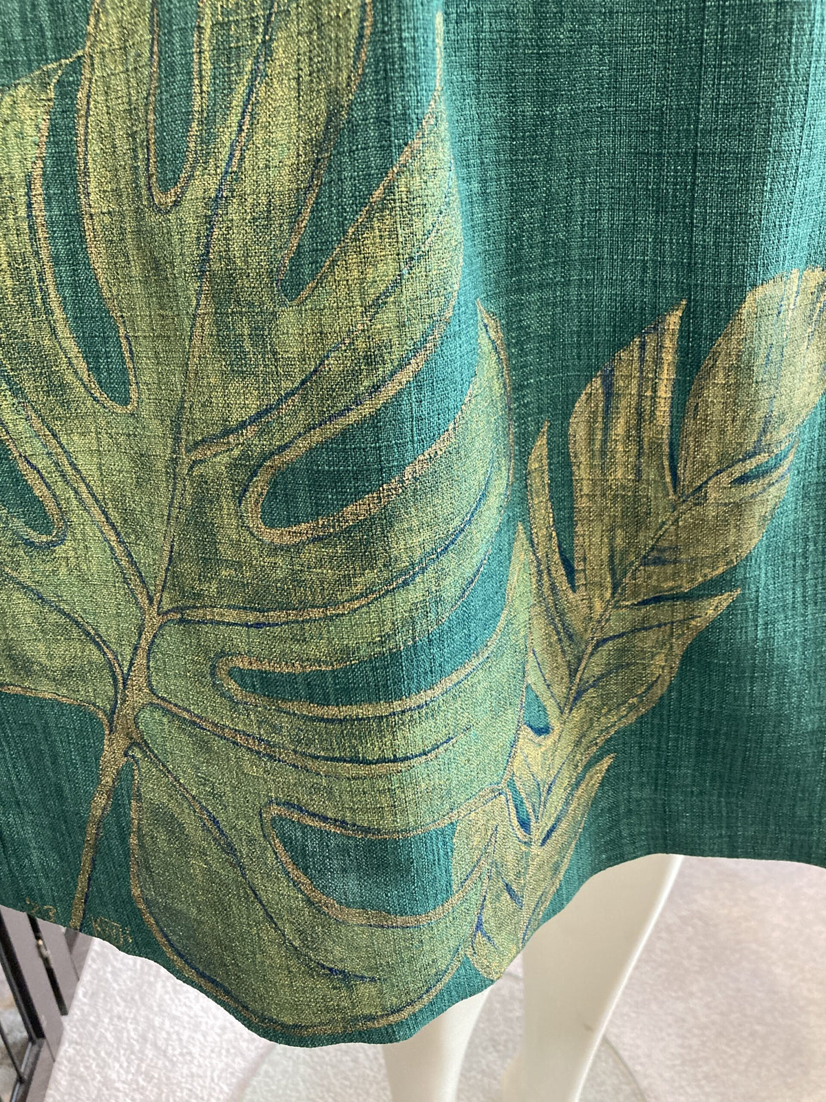 Green jungle leaves hand-painted knee-length dress