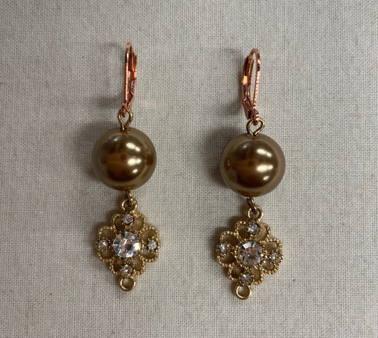 Vintage Pearl Elegance Earrings