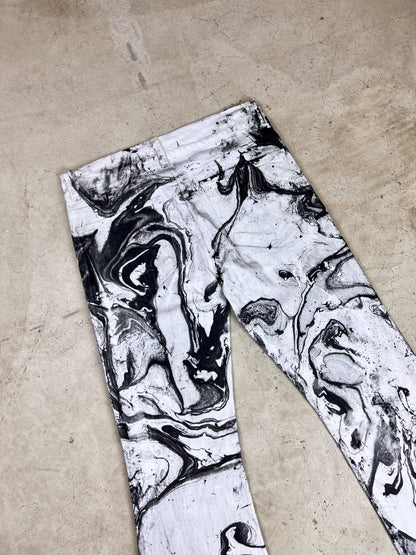 Black and white marbled leggings.