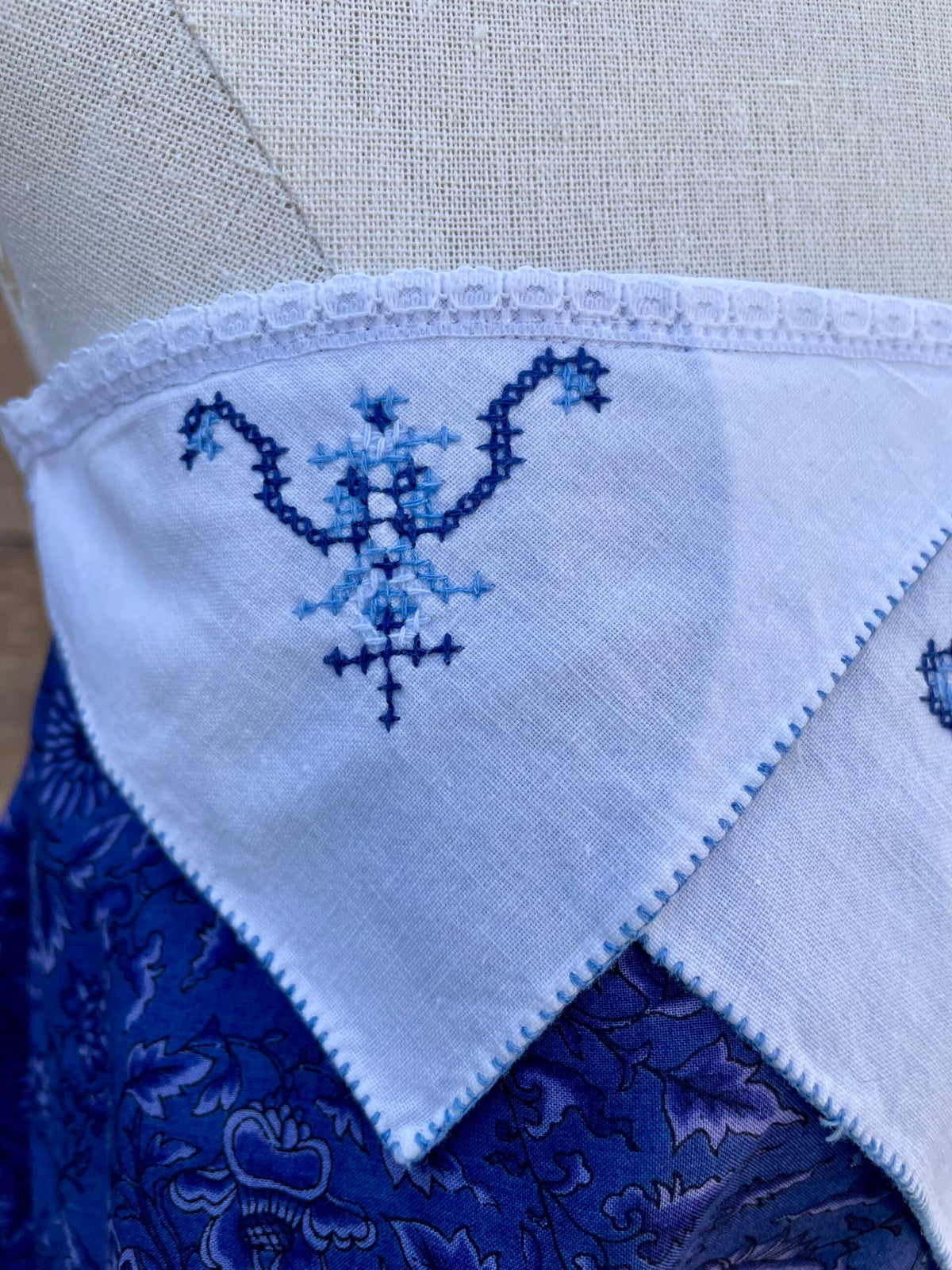 Spring Into Spring Swing Top