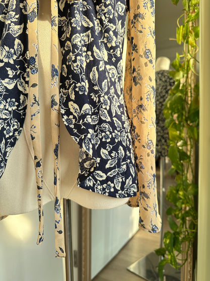 Mixed Print Floral Tie Front Blouse by Finding Doll, photo 3