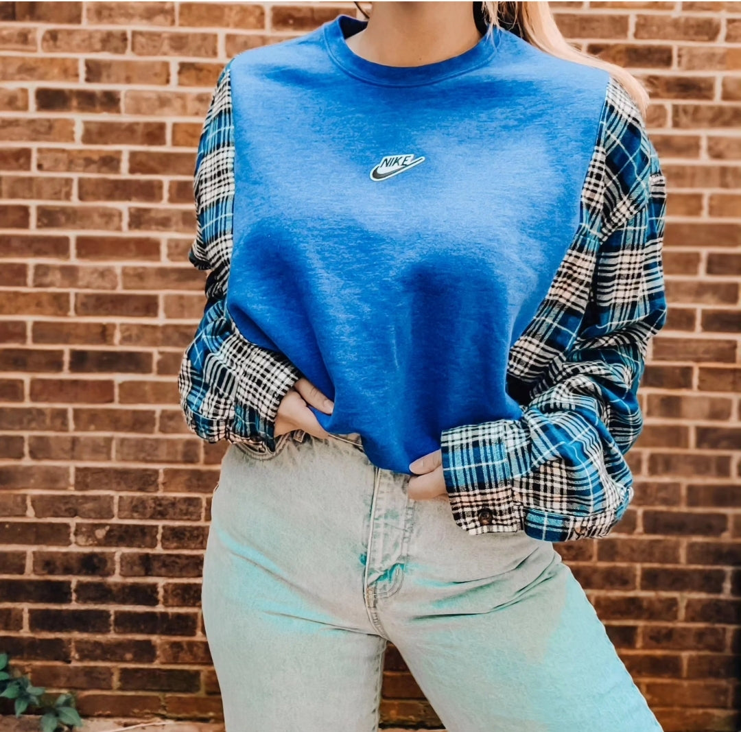 Crewneck x flannel shirt with Nike patch