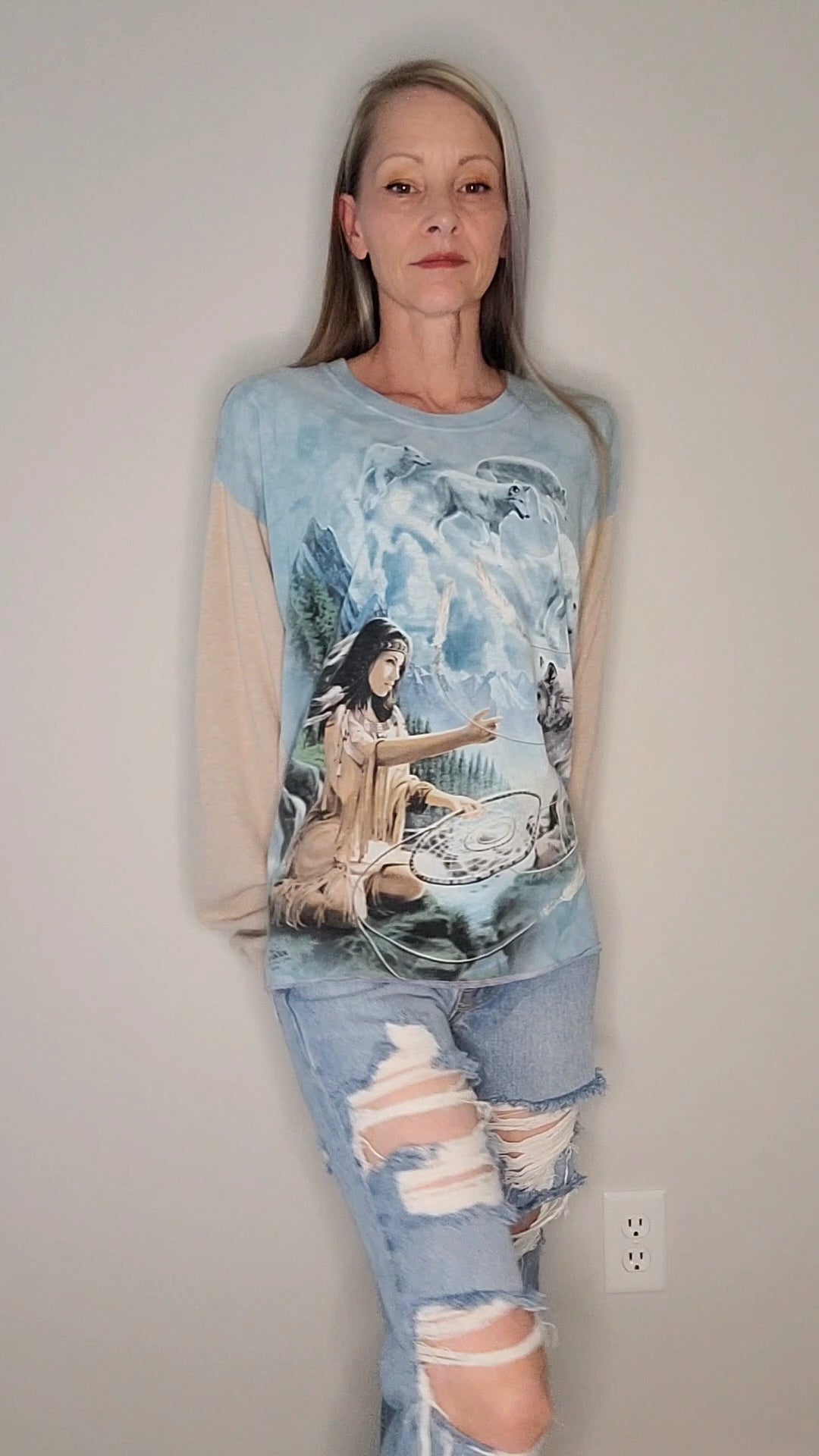 Mountain Dream Weaver Wolves Baggy Sweatshirt