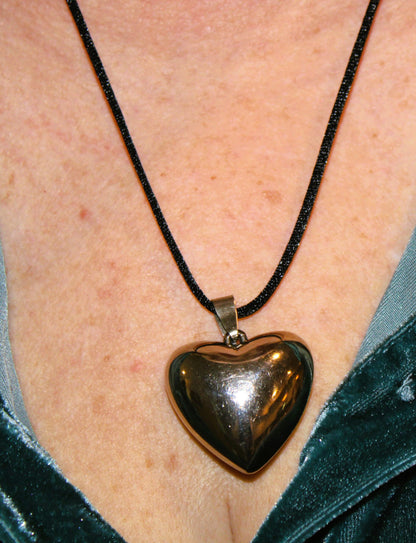 Capture Her Heart Large Silver Pendant Necklace